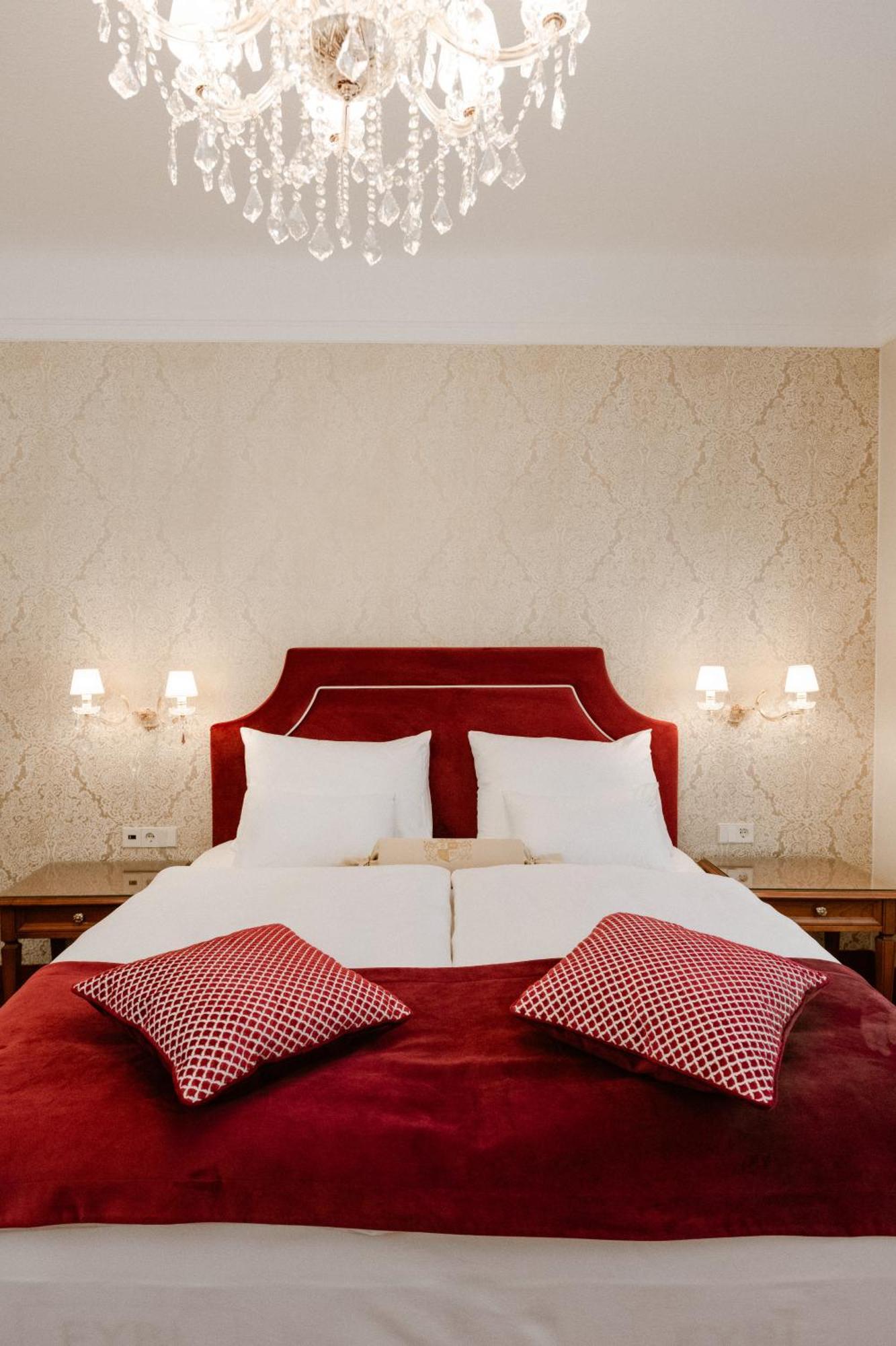 Stefanie Hotel 4*